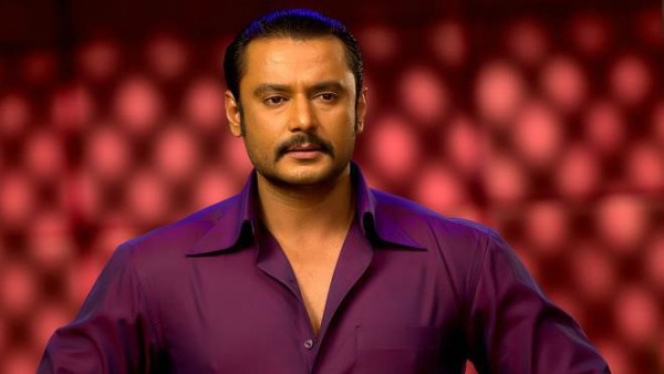 ದರ್ಶನ್ ಪರವಾಗಿಯೂ ಕೆಲವರು ಕಮೆಂಟ್ ಮಾಡಿದ್ದಾರೆ