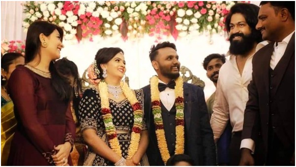 ಮುಂದೆ ನಿಂತು ಮದುವೆ ನೆರವೇರಿಸಿದ ಯಶ್
