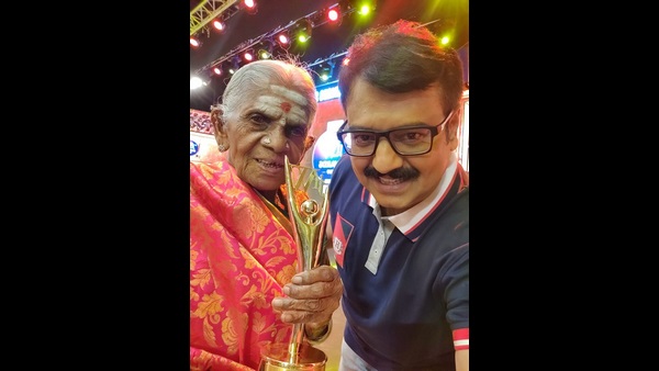 ವೇದಿಕೆ ಮೇಲೆ ತಡಬಡಾಯಿಸಿದ ರಶ್ಮಿಕಾ