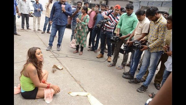 ನಿನ್ನೆ ಬೆತ್ತಲೆ ಪ್ರತಿಭಟನೆಗಳ ಬಗ್ಗೆ ಜನರಿಗೆ ಗೊತ್ತು: ಸಂಸದ