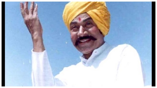 ರಾಜ್ಕುಮಾರ್ ಒಬ್ಬ ಕ್ಲಾಸಿಕ್ ಆಕ್ಟರ್: ದೇವೇಗೌಡ