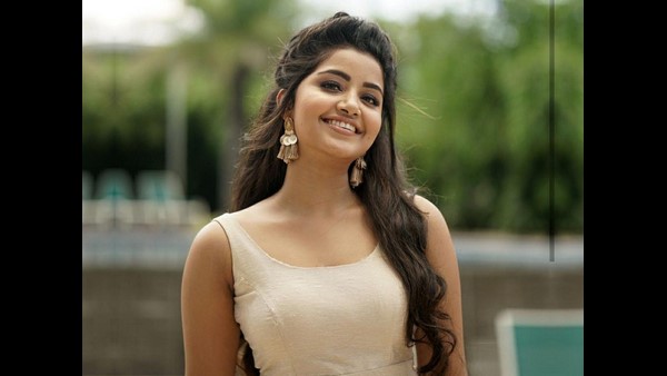 'ಪ್ರಕಾಶ್ಗೆ 'ಸರ್' ಎಂದಿದ್ದೀರಾ, ಪವನ್ಗೆ ಯಾಕಿಲ್ಲ?'