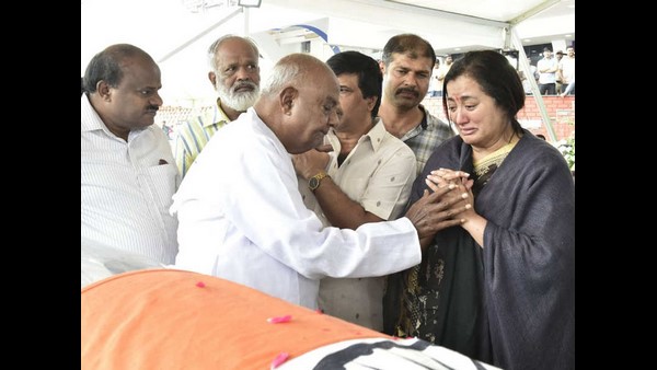 ಅಂತ್ರಕ್ರಿಯೆ ಕುರಿತ ಅಸಹ್ಯದ ಹೇಳಿಕೆಗಳನ್ನು ನೀಡಿದರು: ರವೀಂದ್ರ
