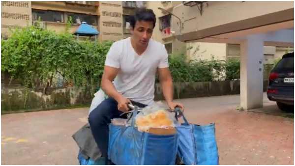 ಸೋನು ಮಾರ್ಕೆಟ್ನಲ್ಲಿದೆ ಮೊಟ್ಟೆ, ಬ್ರೆಡ್, ಚಿಪ್ಸ್ ಇತ್ಯಾದಿ