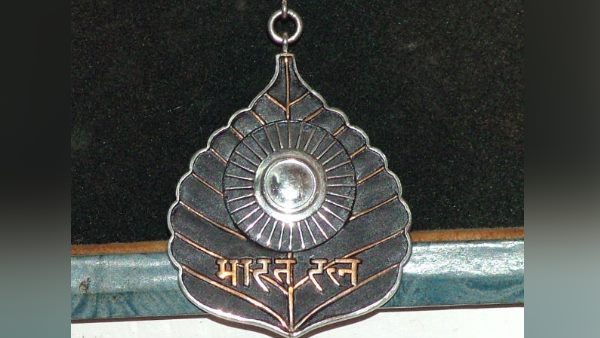 ಭಾರತ ರತ್ನ ಎನ್ಟಿಆರ್ ಕಾಲ ಉಗುರಿಗೂ ಸಮವಲ್ಲ: ಬಾಲಕೃಷ್ಣ