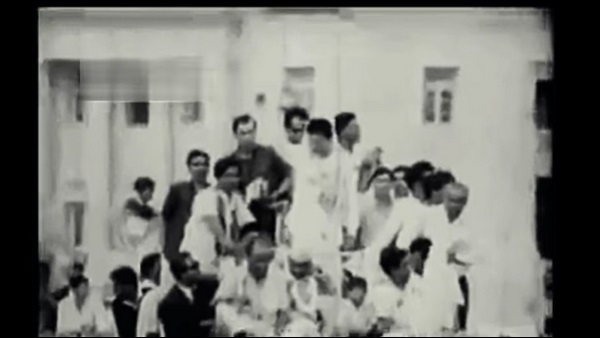ಆಂಜನೇಯ ದೇವಸ್ಥಾನದಿಂದ ಮೆರವಣಿಗೆ