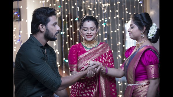 Kasturi Nivasa Serial 500 episode and Mandya Ramesh Enter to Kavyanjali Serial Kasturi Nivasa Serial 500 episode and Mandya Ramesh Enter to Kavyanjali Serial