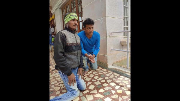 ನಟರನ್ನು ನೋಡಲು ಅಭಿಮಾನಿಗಳ ದಂಡು
