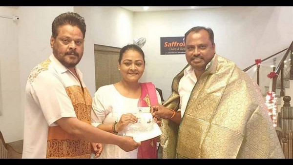 ಕಾಂಗ್ರೆಸ್ ಪಕ್ಷ ಸೇರಿದ್ದ ಶಕೀಲಾ