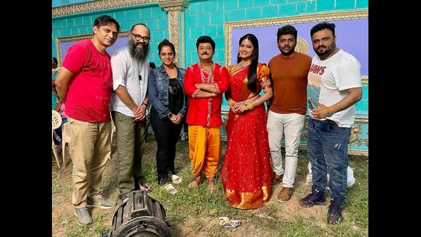 Palace-like set erected for Guruprasad and Jaggeshs Ranganayaka Movie Shooting Palace-like set erected for Guruprasad and Jaggeshs Ranganayaka Movie Shooting