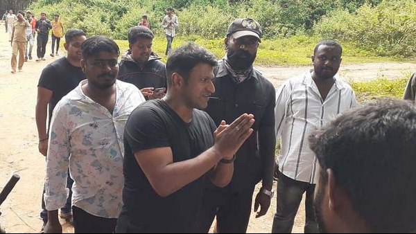 ಸಕ್ರೆಬೈಲು ಆನೆ ಬಿಡಾರಕ್ಕೆ ಪುನೀತ್ ಭೇಟಿ