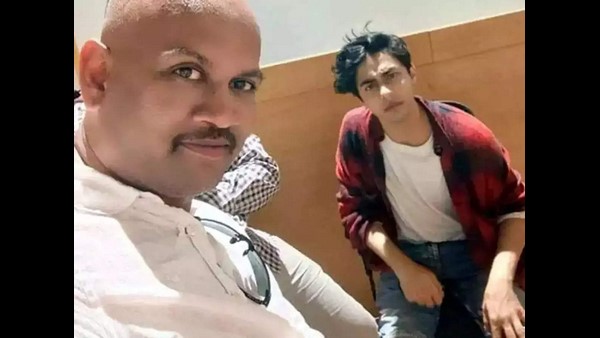ಆರ್ಯನ್ ಜೊತೆ ಸೆಲ್ಫಿ ತೆಗೆದುಕೊಂಡ ವ್ಯಕ್ತಿ ಯಾರು?