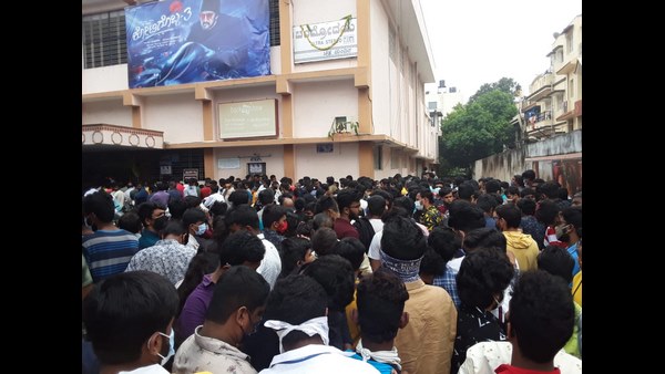 ಸ್ಟಾರ್ಟಿಂಗ್ ಸ್ವಲ್ಪ ಬೋರು ಆಮೇಲೆ ಸಕತ್ತಾಗಿದೆ...