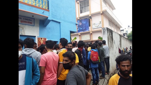 ಒನ್ ಮ್ಯಾನ್ ಶೋ