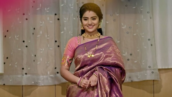 ರಾಜ ನಂದಿನಿ ಸೀರೆಯಲ್ಲಿ ಅನು ಸಿರಿಮನೆ: ಮನೆಯವರೆಲ್ಲ ಶಾಕ್!