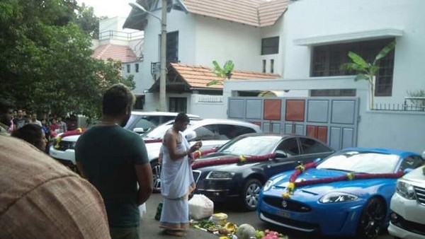 'ಜಾಗ್ವಾರ್', ಪೋರ್ಶೆ ಕಾರಿನ ಒಡೆಯ!