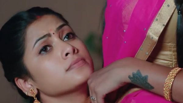ಪದ್ದುವನ್ನು ಎತ್ತಿಕೊಳ್ಳುವ ಸರಸು