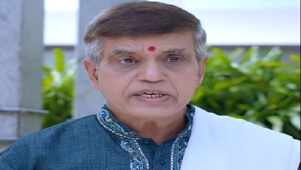 ಲಂಚ ನೀಡಿ ಪುರೋಹಿತರ ಬುಟ್ಟಿಗೆ ಹಾಕಿಕೊಂಡ ದುರ್ಗಾ