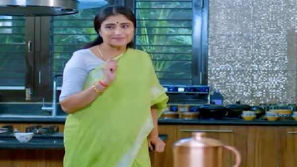 ವೈ ಜಯಂತಿ ಅಮ್ಮನನ್ನು ನೋಡಿ ಖುಷಿ ಪಟ್ಟ ಮಕ್ಕಳು