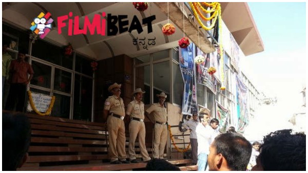 Majestic KG Road Narthaki Theatre to Reopen With Puneeth Rajkumarss Lucky Man Movie Majestic KG Road Narthaki Theatre to Reopen With Puneeth Rajkumarss Lucky Man Movie