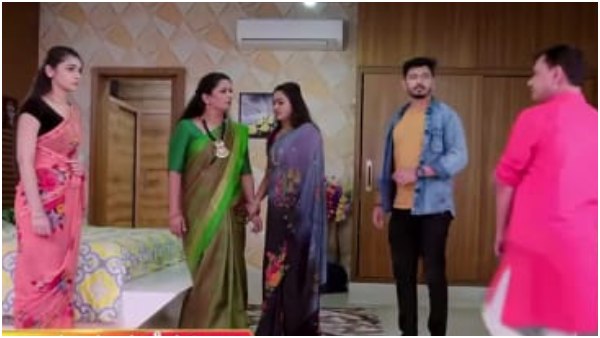 ದೃಷ್ಟಿಗಾಗಿ ಮನೆಯೆಲ್ಲಾ ಅಲಂಕಾರ