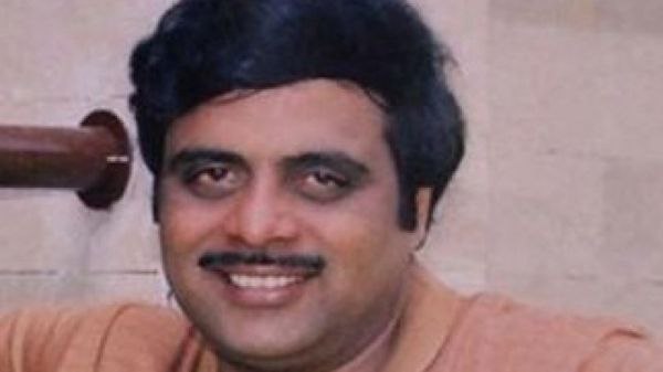 ಚಿತ್ರರಂಗದ ಕಲಾವಿದರ ಜತೆ ಅಂಬಿ ನೆನೆದ ರಾಜಕಾರಣಿಗಳು
