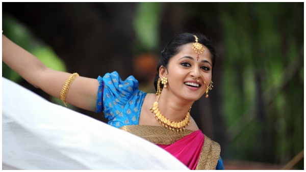 ಹಿಟ್ ಚಿತ್ರಗಳಲ್ಲಿ ನಟಿಸಿದ ಅನುಷ್ಕಾ