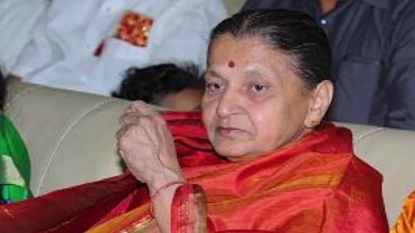 ತಾಯಿ ಇಂದಿಯಾ ದೇವಿ ಕೊನೆಯುಸಿರು