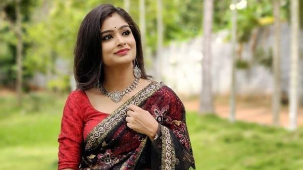 ಕಾರ್ಪೋರೇಟ್ ಕೆಲಸ ಬಿಟ್ಟು ಬಂದ ಲಾವಣ್ಯ