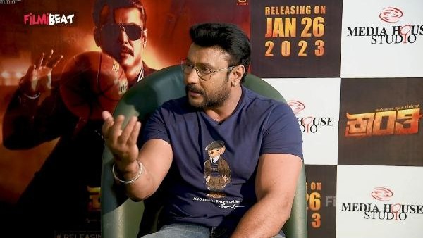 ಸೆಲೆಬ್ರಿಟಿಗಳ ಕೈಯಲ್ಲಿ ಬಿಡುಗಡೆ ಮಾಡಿಸುವ ಬದಲು ಅಭಿಮಾನಿಗಳ ಕೈಯಲ್ಲಿ ಬಿಡುಗಡೆಗೊಳಿಸುವುದು ಉತ್ತಮ