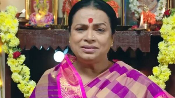 ಮಗಳಿಗೆ ಜನರ ಆಶಿರ್ವಾದ ಬೇಡಿದ ಪುಟ್ಟಕ್ಕ